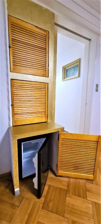 Central Arghezi Art Deco Apartment Piata Universitatii 布加勒斯特 外观 照片